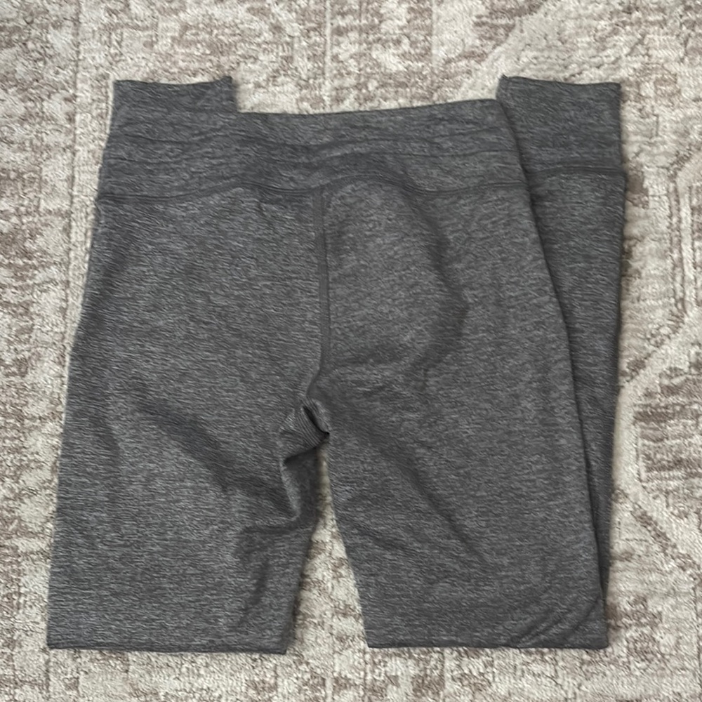 Woman’s AERIE leggings - Picture 6 of 9